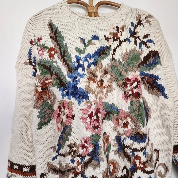 Vintage Heirloom Collections Creme And floral Chunky knit sweater | Sz Medium - Picture 6 of 9